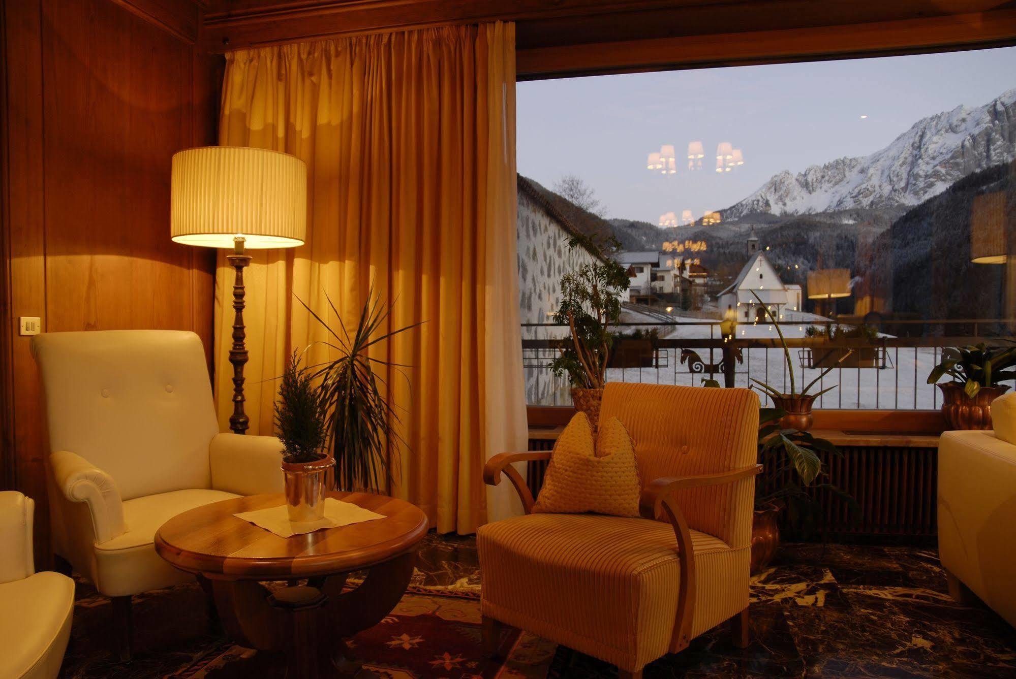 Romantik Hotel Post Welschnofen Buitenkant foto